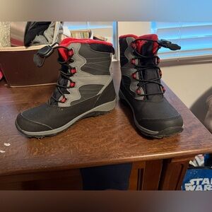 Merrill Boys Snow Boots Size 2